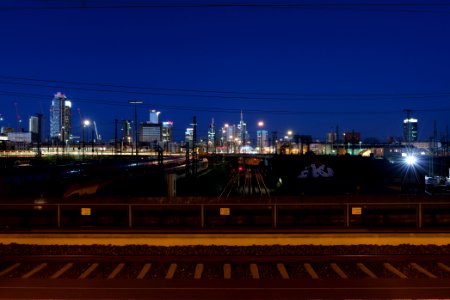 Frankfurt am Main main station from Camberger Brücke at night 2020-03-22 01