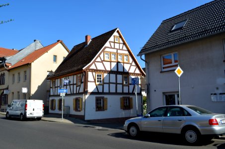Frankfurt-Bergen, Marktstraße 80