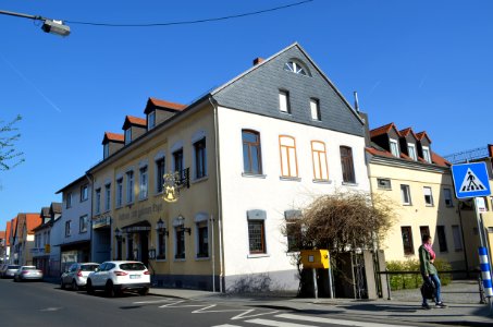Frankfurt-Bergen, Marktstraße, Goldener Engel