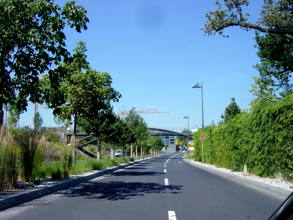 Frankfurt-Bockenheim Rebstock, Straße der Nationen 17