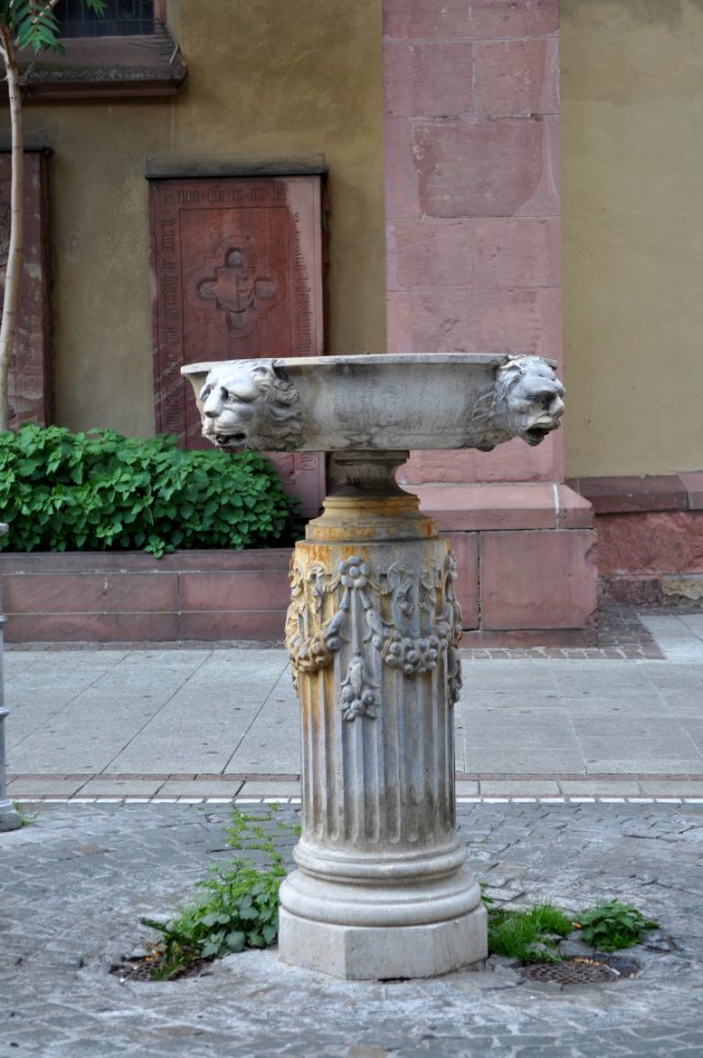 Frankfurt, Venezianer-Brunnen