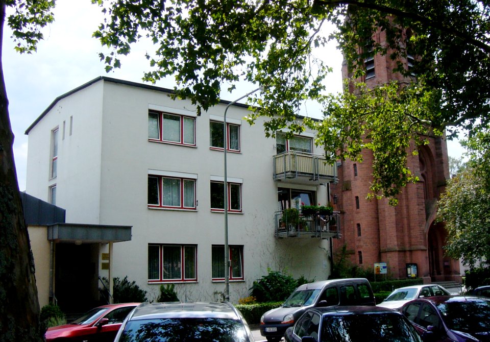 Frankfurt-Bockenheim Kurfürstenplatz 29 1
