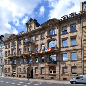 Frankfurt, Untermainkai 29-30