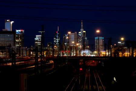 Frankfurt am Main main station from Camberger Brücke at night 2020-03-22 03