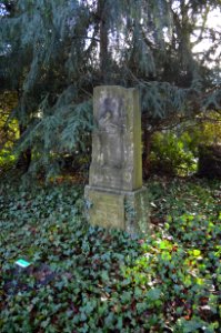 Frankfurt, Hauptfriedhof, Grab B 380 Bonacina (1)