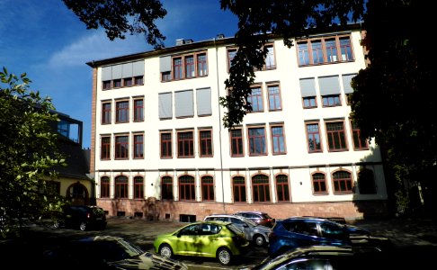 Frankfurt, Werner von Siemens Schule von Emil-Sulzbach-Straße