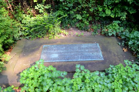 Frankfurt, Hauptfriedhof, Grab B 190 Roper