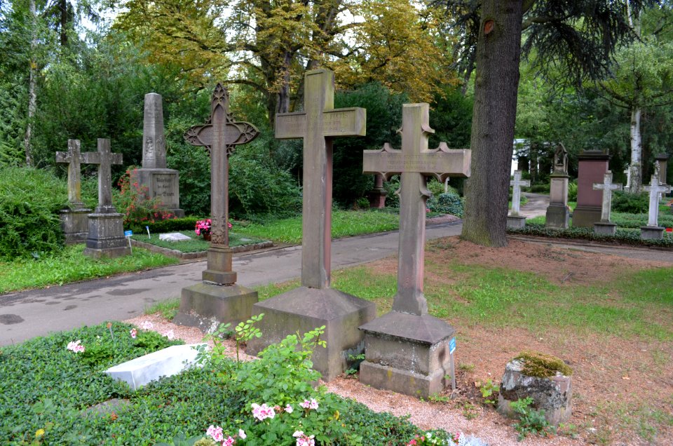 Frankfurt, Hauptfriedhof, Grab C 156 Fuchs-Zoller