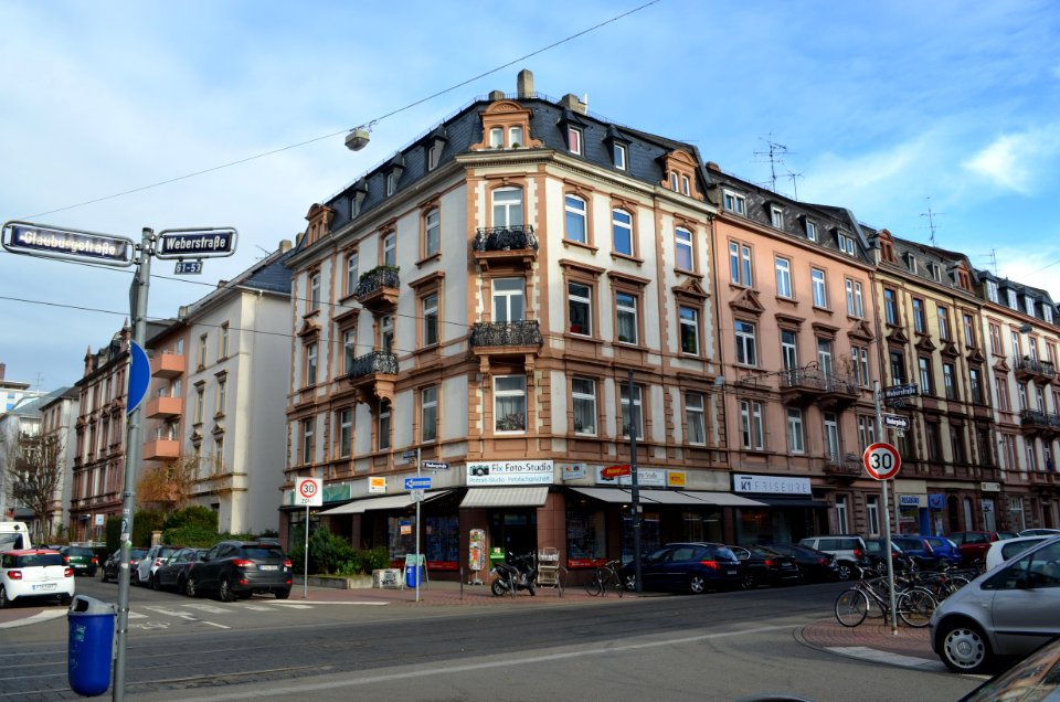 Frankfurt, Weberstraße 74