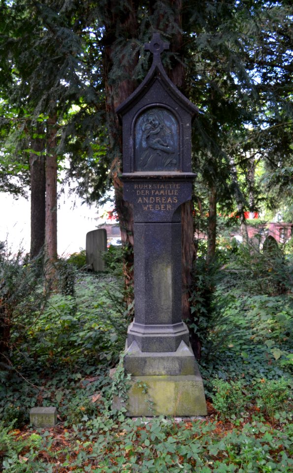 Frankfurt, Hauptfriedhof, Grab A 81d-c Weber
