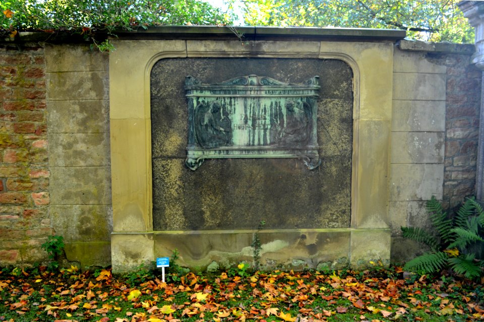 Frankfurt, Hauptfriedhof, Grab adM 381a Hoff-Speltz