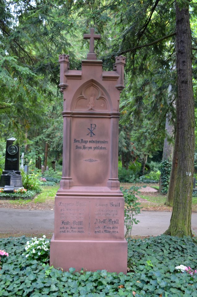 Frankfurt, Hauptfriedhof, Grab A 28-29 Reichard-Bröll (1)