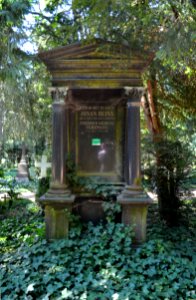 Frankfurt, Hauptfriedhof, Grab A 272 Reiss