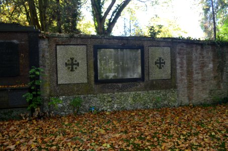 Frankfurt, Hauptfriedhof, Grab adM E 418a-419a Haenle