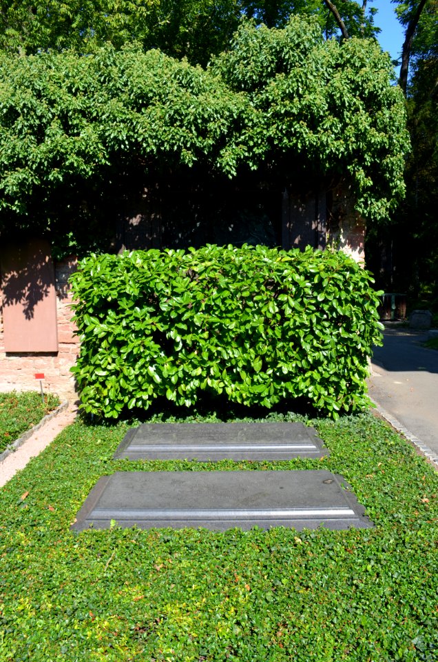 Frankfurt, Hauptfriedhof, Grab adM B 400 Bethmann-Hollweg