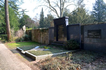 Frankfurt, Hauptfriedhof, Grab adM II 117-118 Strömsdörfer