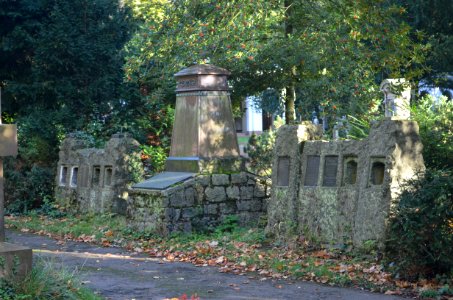 Frankfurt, Hauptfriedhof, Grab B 115-117 Verein für Feuerbestattung, Totale
