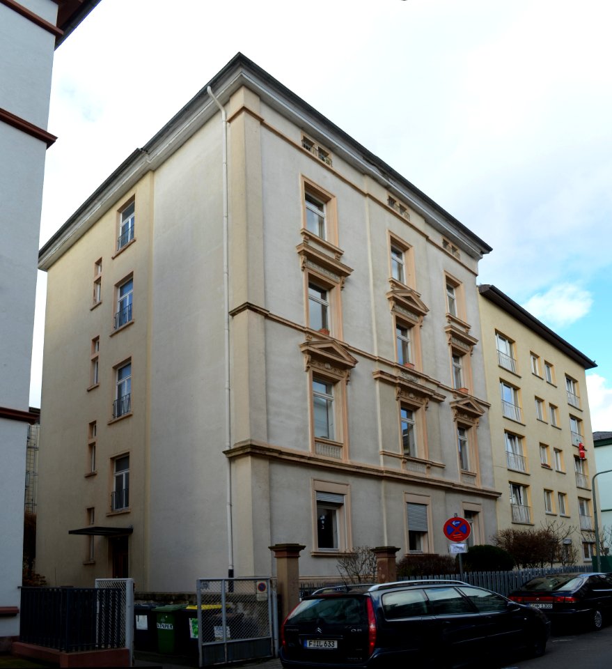 Frankfurt, Feststraße 15-17