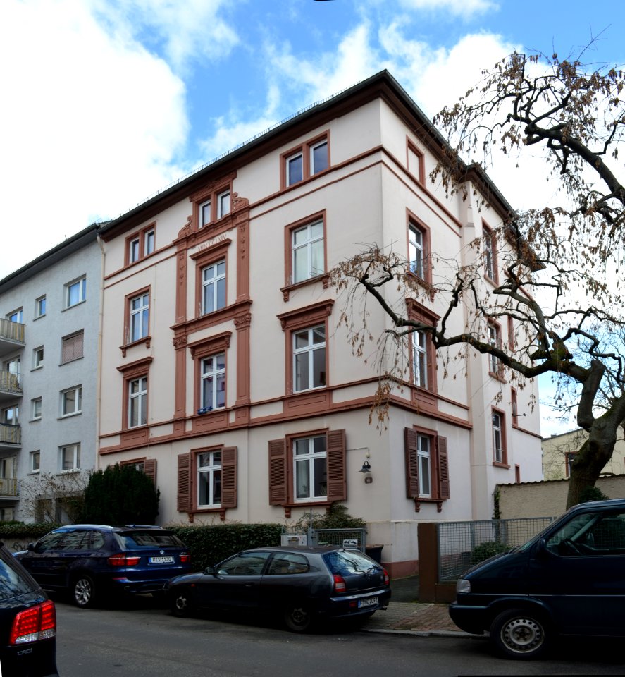 Frankfurt, Feststraße 6