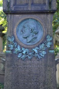 Frankfurt, Hauptfriedhof, Grab B 53-55 Mumm von Schwarzenstein, Hermann Mumm von Schwarzenstein (1)