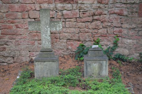 Frankfurt, Hauptfriedhof, Grab adM 64 Souchay