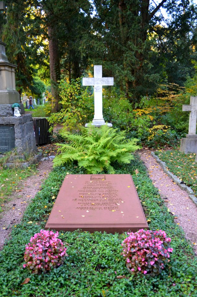 Frankfurt, Hauptfriedhof, Grab adM 556a Bernus