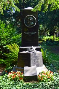 Frankfurt, Hauptfriedhof, Grab A 94a Knoblauch