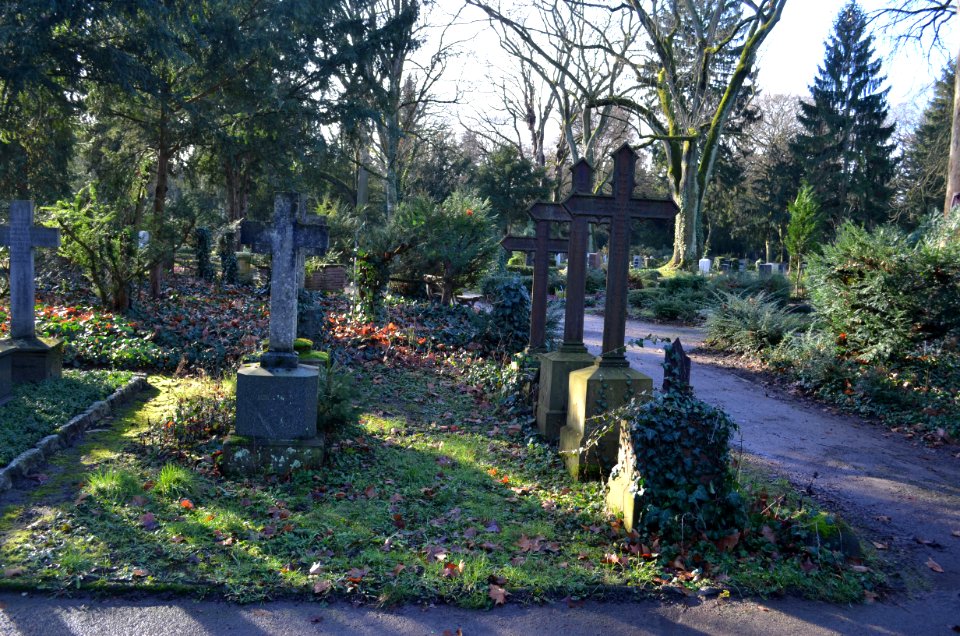 Frankfurt, Hauptfriedhof, Grab B 47 Eyssen (1)