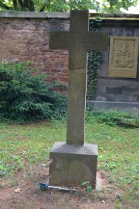 Frankfurt, Hauptfriedhof, Grab adM 85-86 Passavant (2)