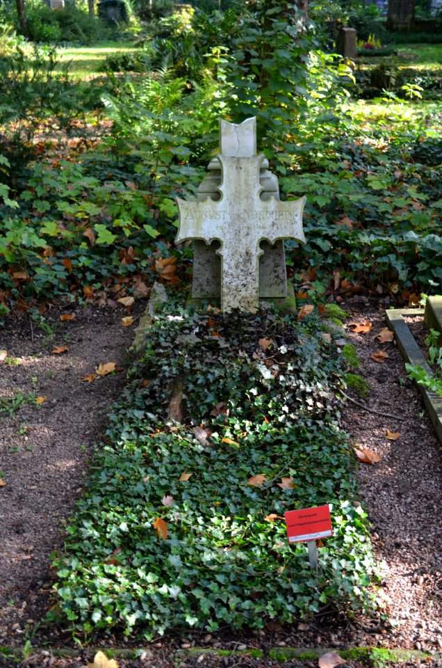 Frankfurt, Hauptfriedhof, Ehrengrab J August von Nordheim