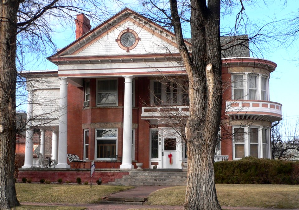 Frank Finney house (La Junta, Colorado) from E 1