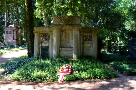 Frankfurt, Hauptfriedhof, Grab A 274 May