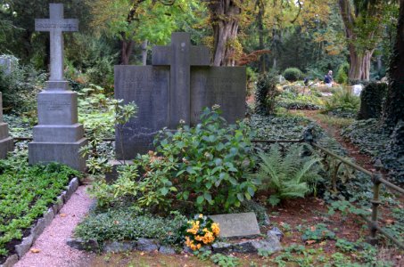 Frankfurt, Hauptfriedhof, Grab A 286-290 Andreae (4)