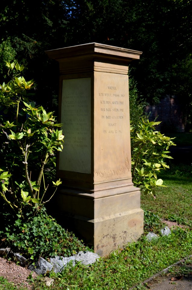 Frankfurt, Hauptfriedhof, Grab B 135-137 Hofmann