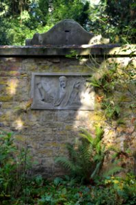 Frankfurt, Hauptfriedhof, Grab adM 551-552 Walden-Stoessel