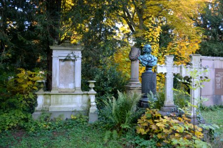Frankfurt, Hauptfriedhof, Grab adM 535a Bilger und 534a Presber