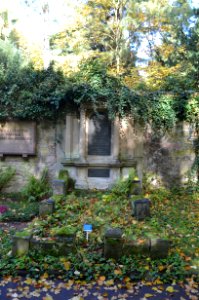 Frankfurt, Hauptfriedhof, Grab adM 589 Michl-Hahn