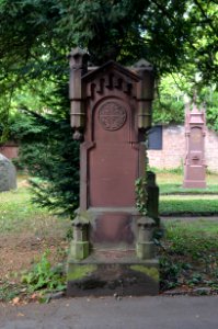 Frankfurt, Hauptfriedhof, Grab adM 260-261 Pfeffel (1)