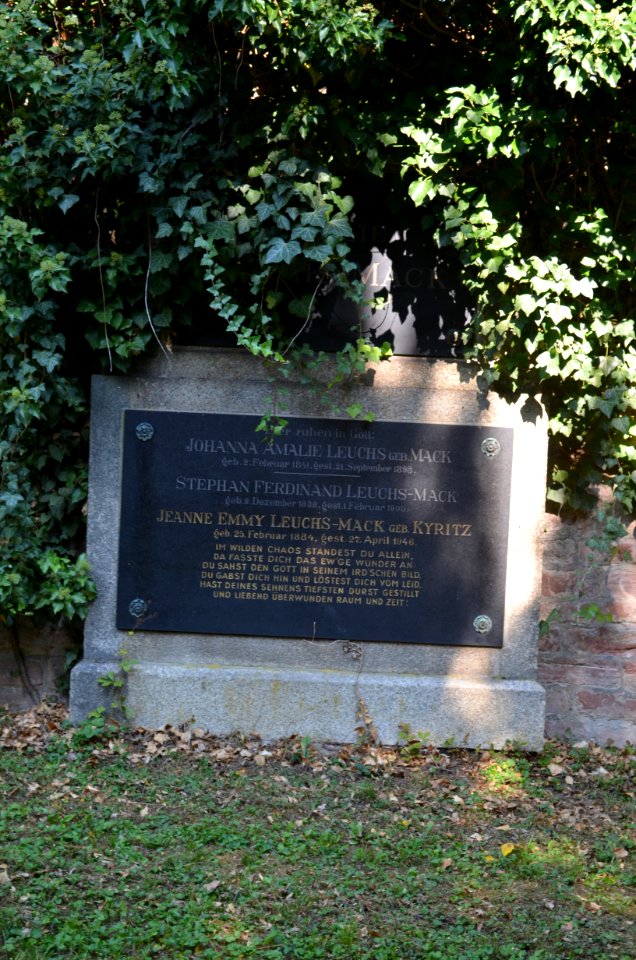 Frankfurt, Hauptfriedhof, Grab adM 269 Leuchs-Mack