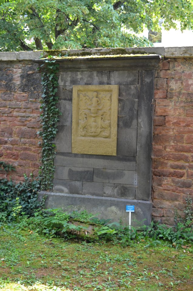 Frankfurt, Hauptfriedhof, Grab adM 85-86 Passavant (1)
