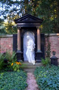 Frankfurt, Hauptfriedhof, Grab adM 539a-540a Bockenheimer (1)