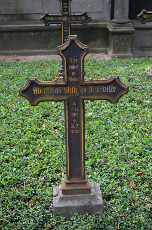 Frankfurt, Hauptfriedhof, Grab adM 214-215 de Neufville, Einzelgrab 14