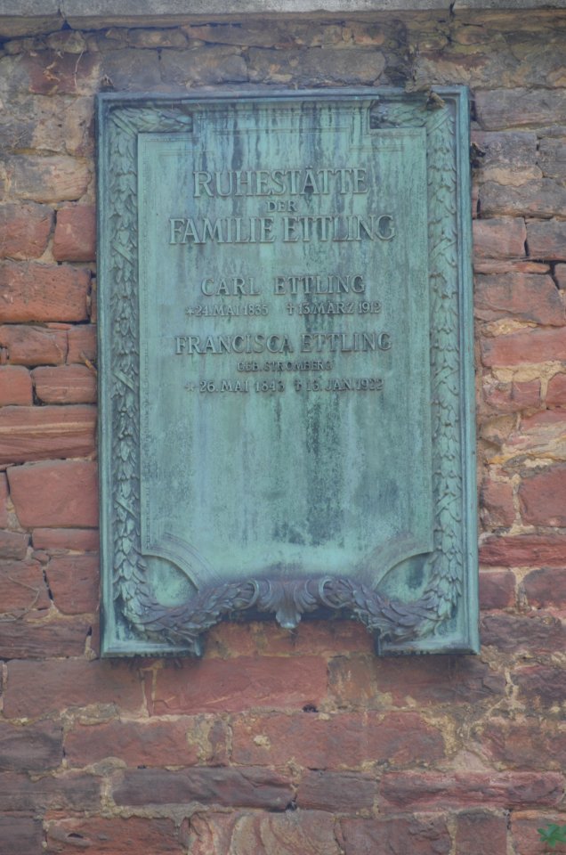 Frankfurt, Hauptfriedhof, Grab adM 119 Ettling