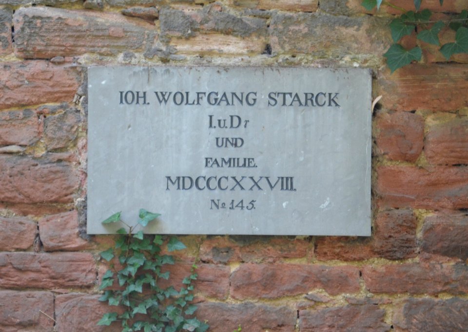 Frankfurt, Hauptfriedhof, Grab adM 145 Starck