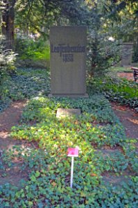 Frankfurt, Hauptfriedhof, Ehrengrab Leo Frobenius, Gewann C