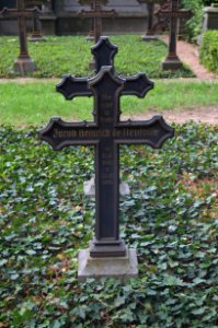 Frankfurt, Hauptfriedhof, Grab adM 214-215 de Neufville, Einzelgrab 5