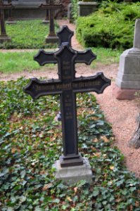 Frankfurt, Hauptfriedhof, Grab adM 214-215 de Neufville, Einzelgrab 6