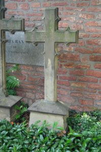 Frankfurt, Hauptfriedhof, Grab adM 204 Bansa (1)
