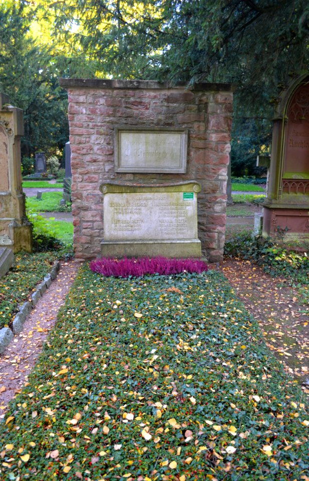 Frankfurt, Hauptfriedhof, Grab adM 300a Heimberger