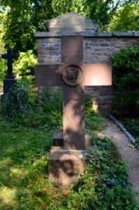 Frankfurt, Hauptfriedhof, Grab adM 379 Bernard-Müller (1)